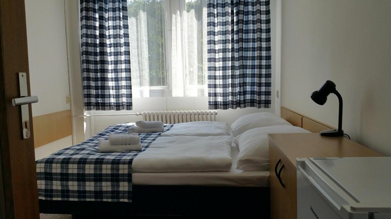 Hotel Hlaska Zlenice Room photo